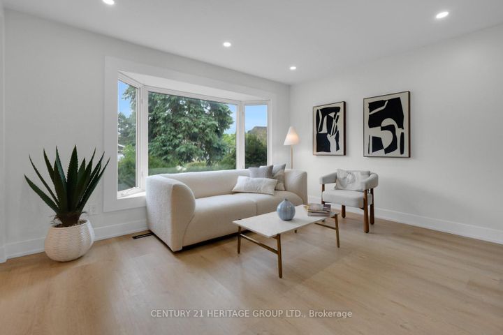 Photo 5 at 43 Howell Square, Malvern, Toronto