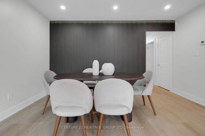 Photo 7 at 43 Howell Square, Malvern, Toronto