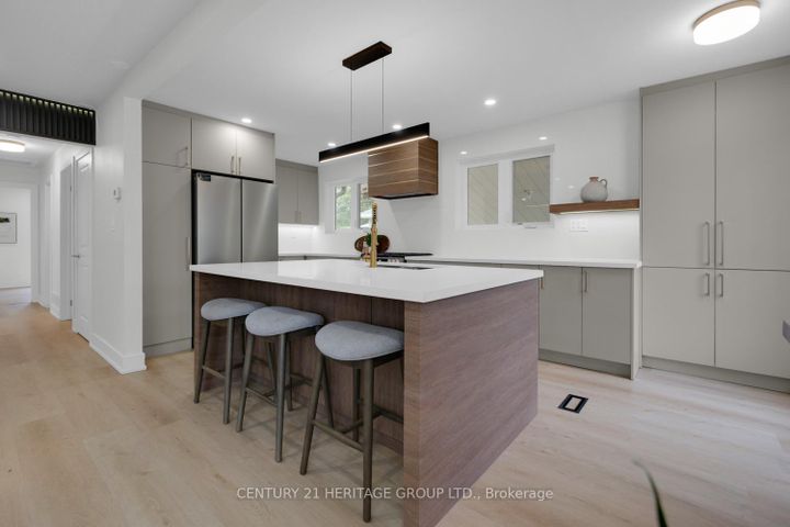 Photo 11 at 43 Howell Square, Malvern, Toronto