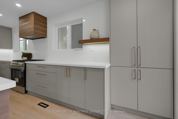 Photo 12 at 43 Howell Square, Malvern, Toronto