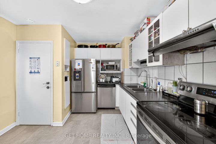Photo 7 at 18 SHIER Drive, Woburn, Toronto