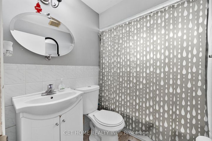 Photo 13 at 18 SHIER Drive, Woburn, Toronto