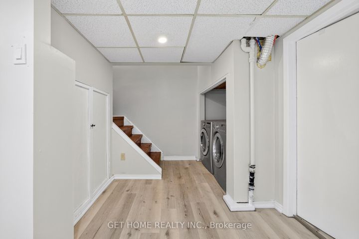 Photo 15 at 18 SHIER Drive, Woburn, Toronto