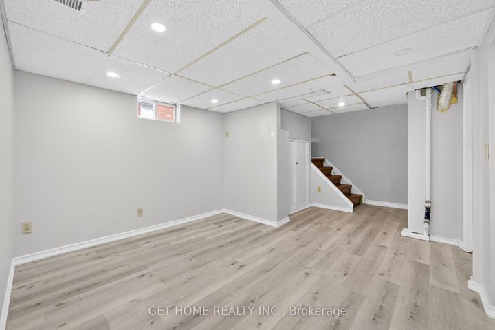 Photo 16 at 18 SHIER Drive, Woburn, Toronto
