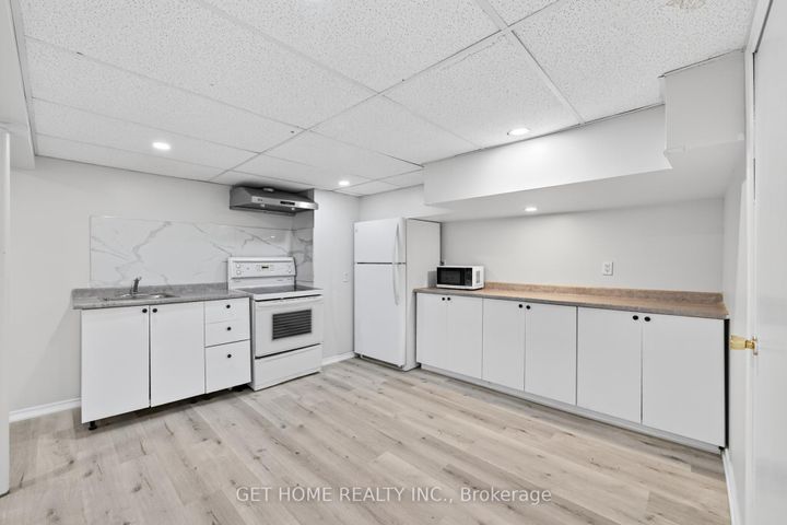 Photo 18 at 18 SHIER Drive, Woburn, Toronto