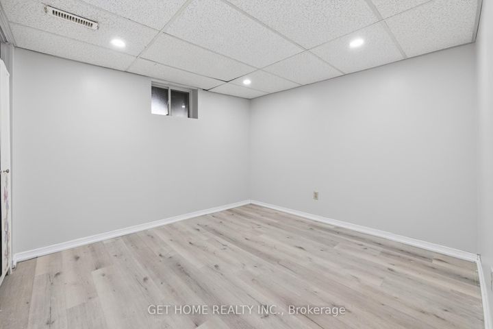 Photo 23 at 18 SHIER Drive, Woburn, Toronto