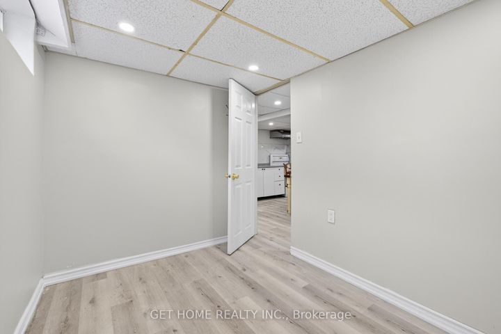 Photo 25 at 18 SHIER Drive, Woburn, Toronto