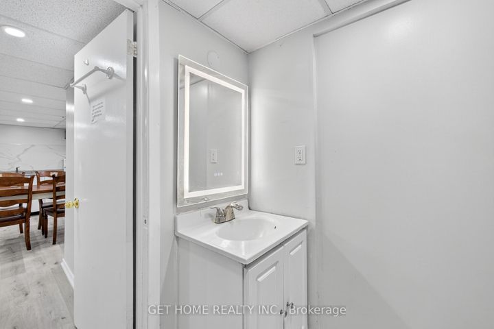 Photo 27 at 18 SHIER Drive, Woburn, Toronto