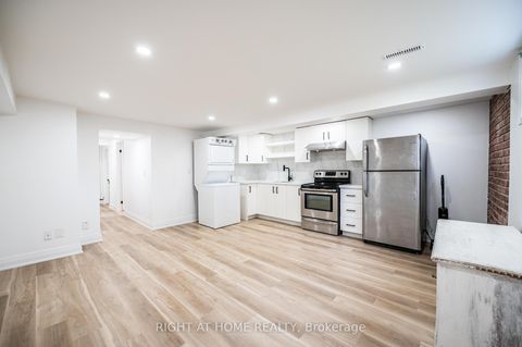 Photo 34 at 808 Sanok Drive, West Shore, Pickering