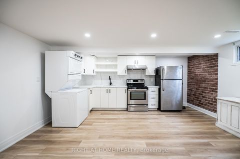 Photo 35 at 808 Sanok Drive, West Shore, Pickering