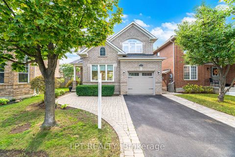 Photo 1 at 2270 Dunforest Crescent, WM Westmount, Oakville