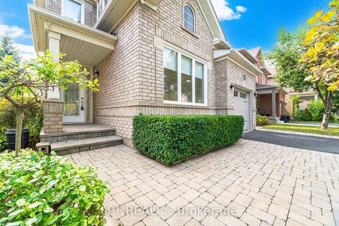 Photo 4 at 2270 Dunforest Crescent, WM Westmount, Oakville