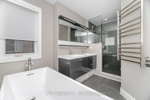 Photo 13 at 2270 Dunforest Crescent, WM Westmount, Oakville