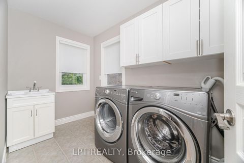 Photo 18 at 2270 Dunforest Crescent, WM Westmount, Oakville