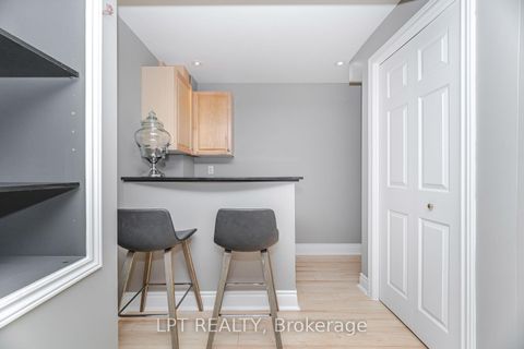 Photo 22 at 2270 Dunforest Crescent, WM Westmount, Oakville