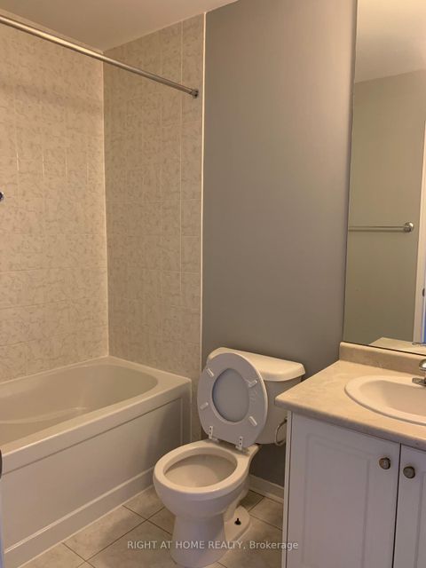 Photo 5 at 56 - 2179 Fiddlers Way, WM Westmount, Oakville