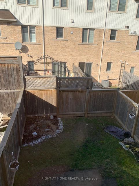 Photo 11 at 56 - 2179 Fiddlers Way, WM Westmount, Oakville