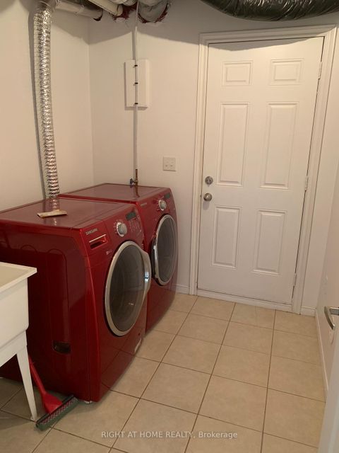 Photo 23 at 56 - 2179 Fiddlers Way, WM Westmount, Oakville