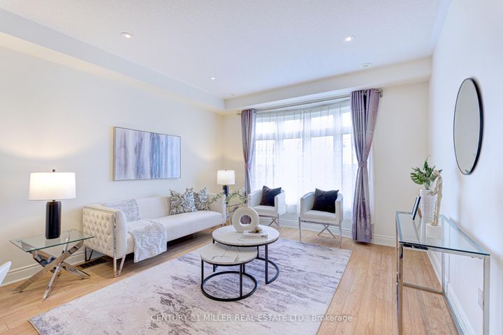 Photo 7 at 2419 Baronwood Drive, WM Westmount, Oakville