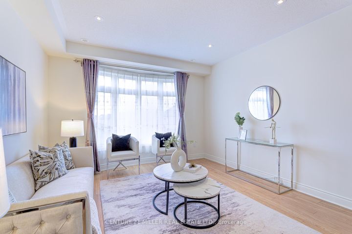 Photo 10 at 2419 Baronwood Drive, WM Westmount, Oakville