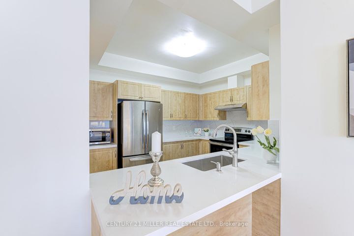 Photo 11 at 2419 Baronwood Drive, WM Westmount, Oakville