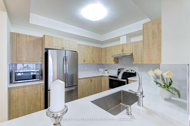 Photo 16 at 2419 Baronwood Drive, WM Westmount, Oakville