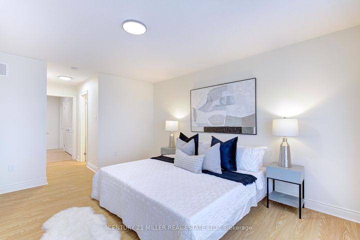 Photo 28 at 2419 Baronwood Drive, WM Westmount, Oakville
