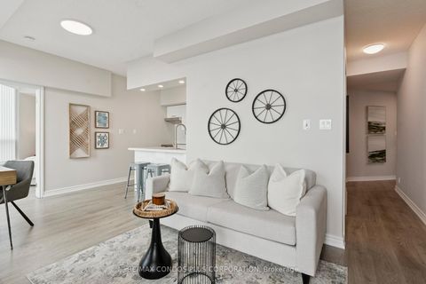 Photo 6 at 1221 - 230 Queens Quay W, Waterfront Communities C1, Toronto