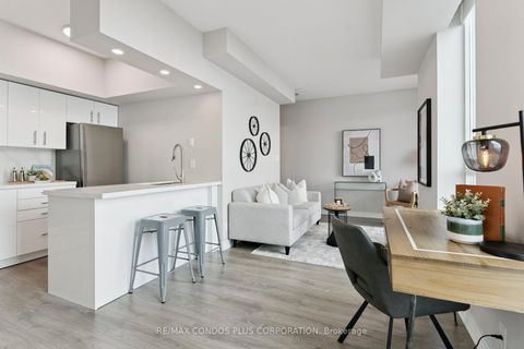 Photo 9 at 1221 - 230 Queens Quay W, Waterfront Communities C1, Toronto