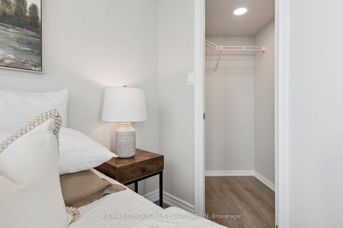 Photo 14 at 1221 - 230 Queens Quay W, Waterfront Communities C1, Toronto