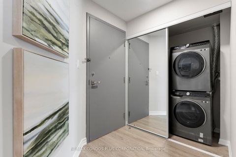 Photo 17 at 1221 - 230 Queens Quay W, Waterfront Communities C1, Toronto