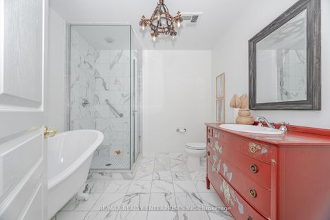Photo 17 at PH-1108 - 2662 Bloor Street W, Kingsway South, Toronto