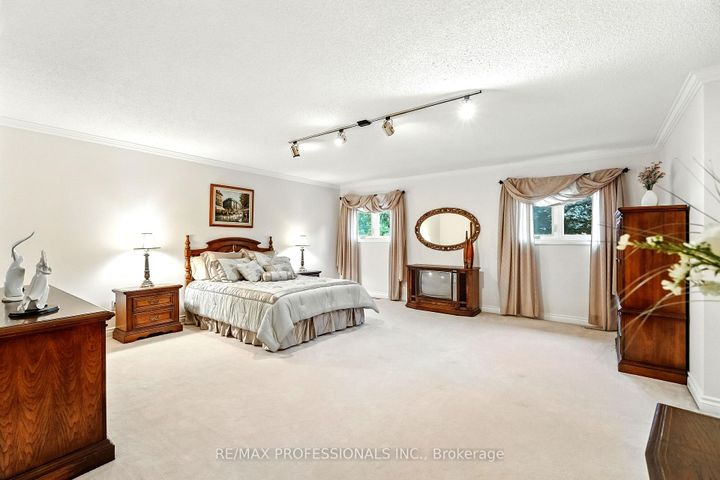 Photo 24 at 183 Barber Drive, Georgetown, Halton Hills