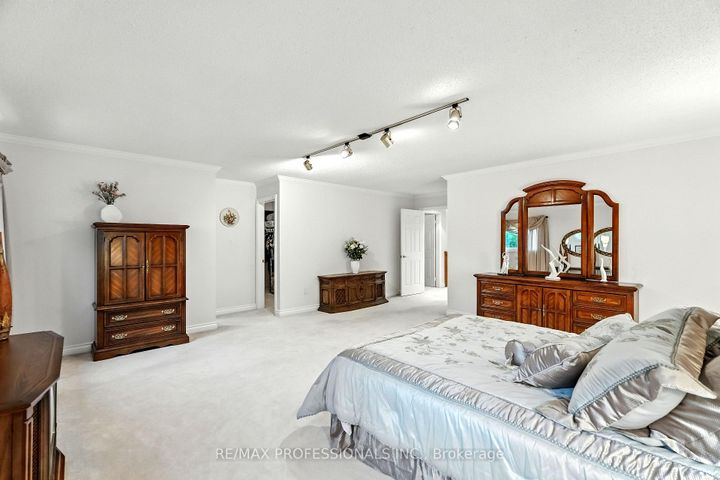 Photo 25 at 183 Barber Drive, Georgetown, Halton Hills