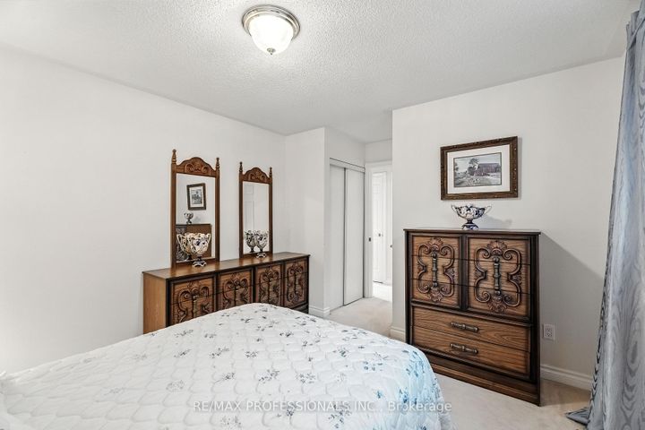 Photo 31 at 183 Barber Drive, Georgetown, Halton Hills