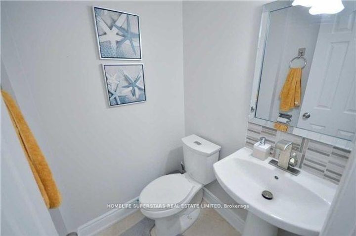 Photo 12 at 6 Farley Road, Fletcher's West, Brampton