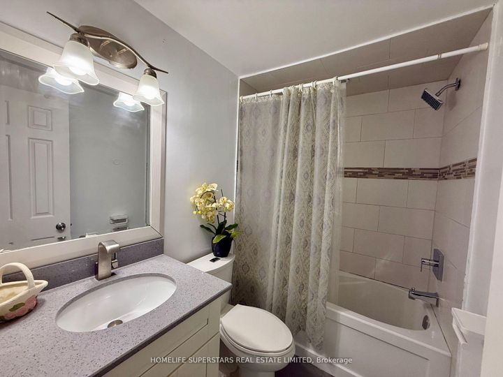 Photo 15 at 6 Farley Road, Fletcher's West, Brampton