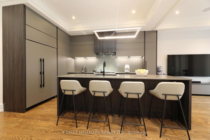 Photo 12 at 159 Roe Avenue, Nortown, Toronto