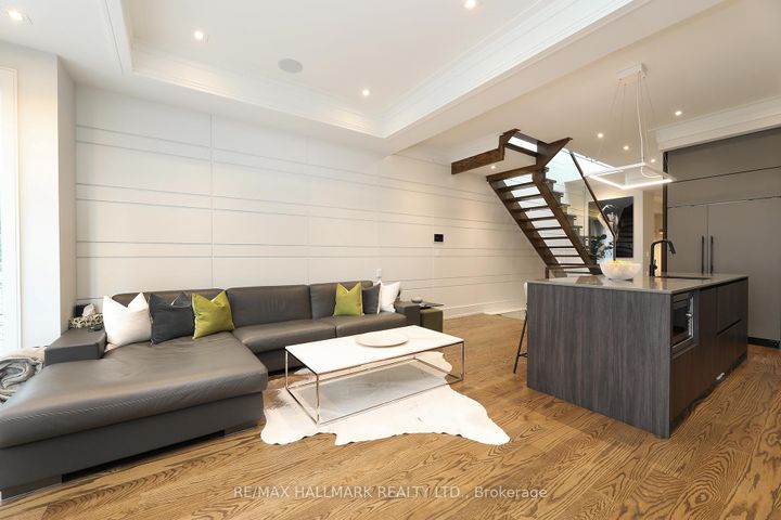Photo 15 at 159 Roe Avenue, Nortown, Toronto