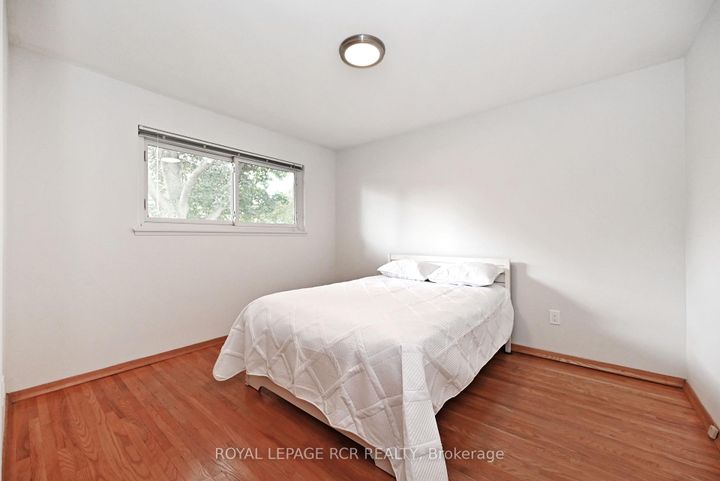 Photo 30 at 16 Cathedral Road, Brampton East, Brampton