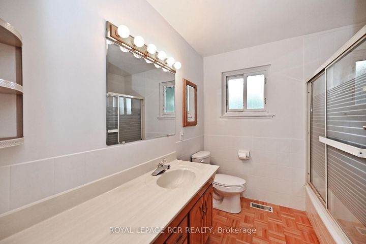 Photo 34 at 16 Cathedral Road, Brampton East, Brampton
