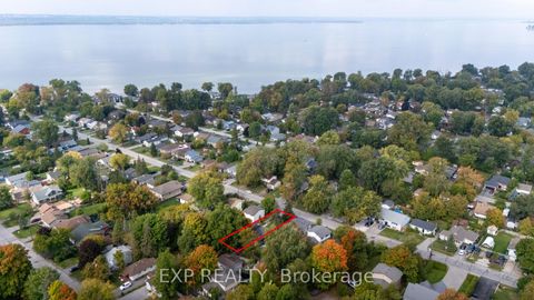 Photo 4 at 261 Glenwoods Avenue, Keswick South, Georgina