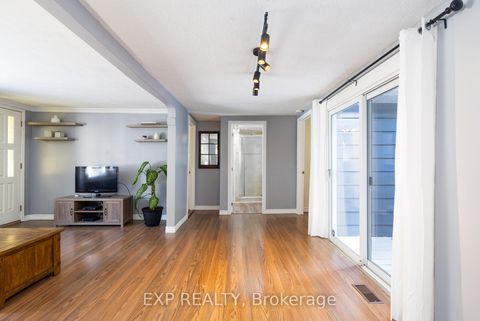 Photo 9 at 261 Glenwoods Avenue, Keswick South, Georgina