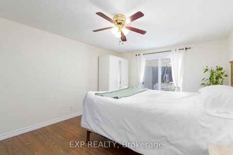 Photo 13 at 261 Glenwoods Avenue, Keswick South, Georgina