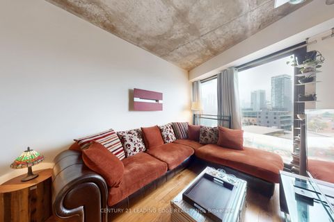 Photo 2 at 802 - 51 Trolley Crescent, Moss Park, Toronto