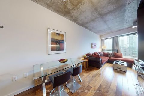 Photo 7 at 802 - 51 Trolley Crescent, Moss Park, Toronto
