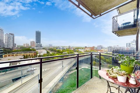 Photo 14 at 802 - 51 Trolley Crescent, Moss Park, Toronto