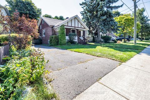 Photo 1 at 39 Kelsonia Avenue, Cliffcrest, Toronto