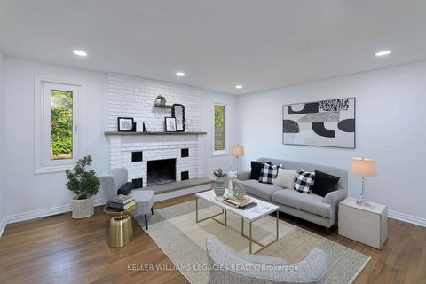 Photo 7 at 182 Oxford Street, Mill Pond, Richmond Hill