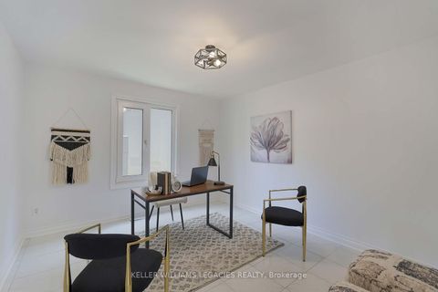 Photo 16 at 182 Oxford Street, Mill Pond, Richmond Hill